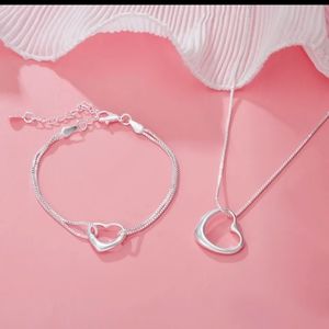 🆕📢📢Last Set Sterling Silver Floating ❤ Bracelet & Necklace Set.
